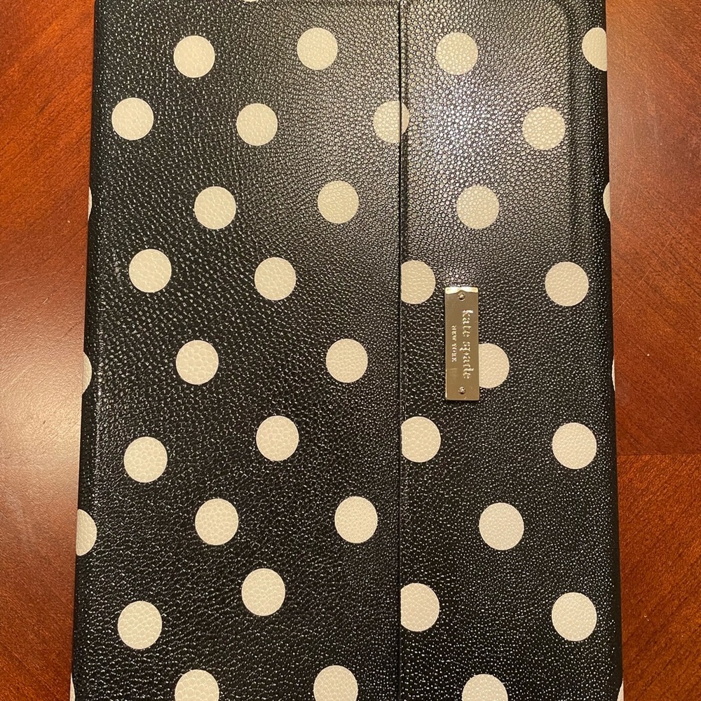 Kate Spade iPad case with Bluetooth keyboard NWOT
